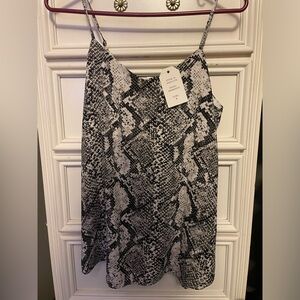 Brand new Hippie Rose snakeskin cameo